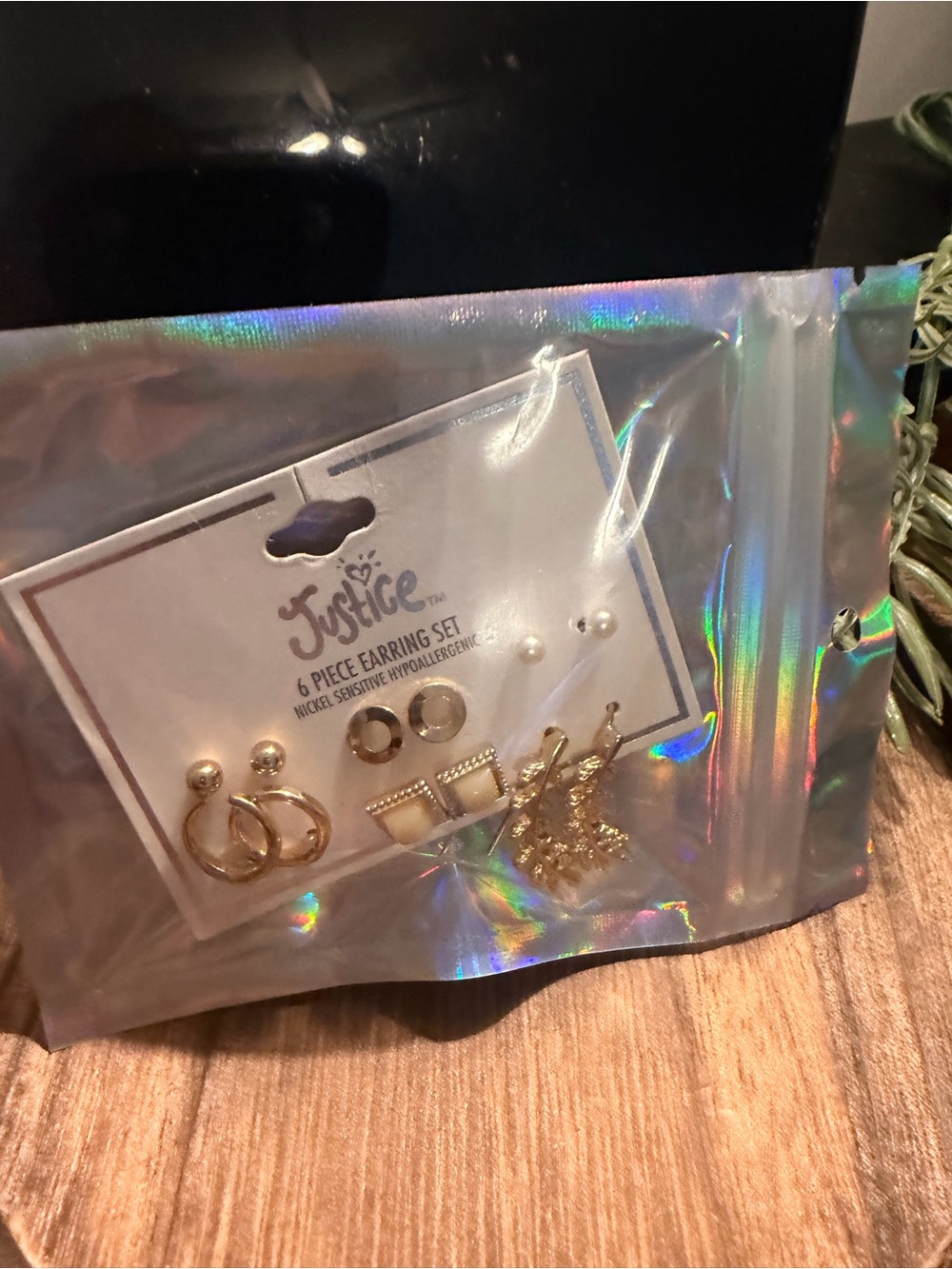 Earring Set - Picture 2 of 7